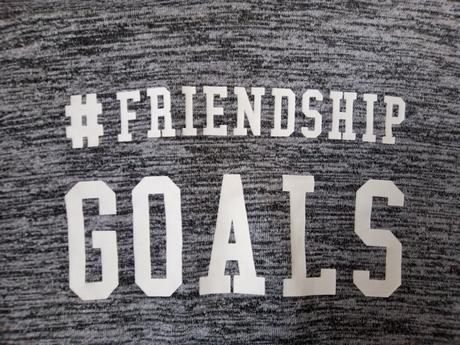 Vesta s kapucí zn."h&m" vel."146-152", h&m,152