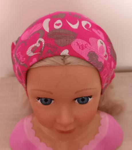 Růžový šátek se srdíčky ebi, <50