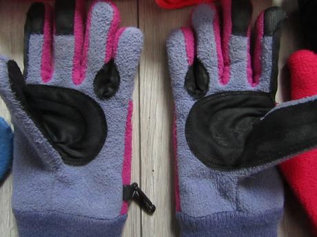 Rukavice vel.cca 116/140, 122