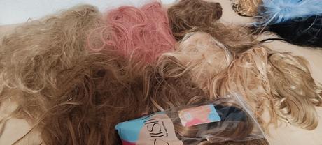 Karnevalové paruky,