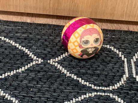 Bábiky s doplnkami v štýle lol,