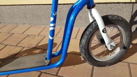 Koloběžka yedoo two, yedoo