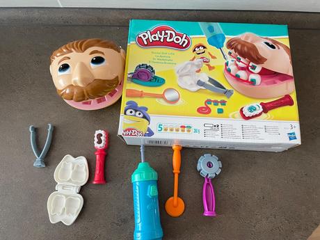Play doh zubař, 