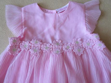 Velmi pěkné růžové slavnostní šatečky, v. 74, 74