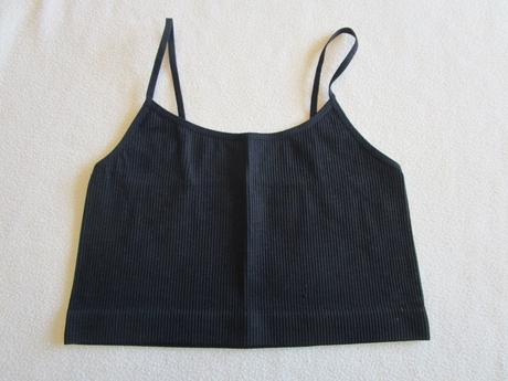 Jako nový černý krátký top - crop top, vel. m, primark,m