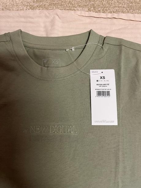 Tričko 4f velikost xs - nové, xs