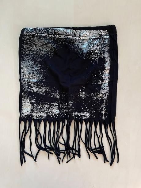 Sukně s třásněmi a stříbřením, vel neuvedena cca s, m