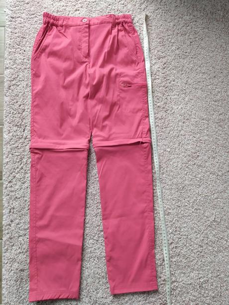 Růžové odepínací kalhoty, 152