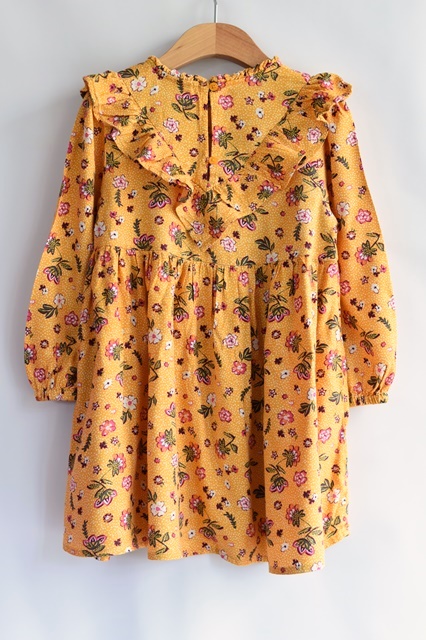 Šaty vel. 5 let, matalan,110