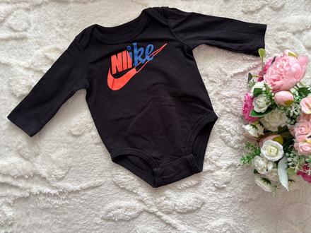 Body zn. nike - v.3 měs., nike,62
