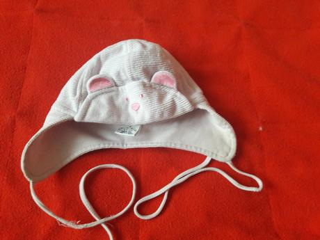 Kojenecká čepice, 74