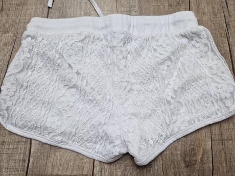 Dámské kraťasy, l