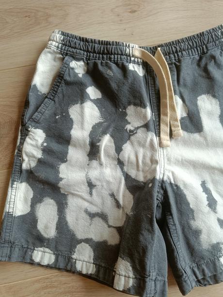 Kraťasy, velikost 28, sinsay,28