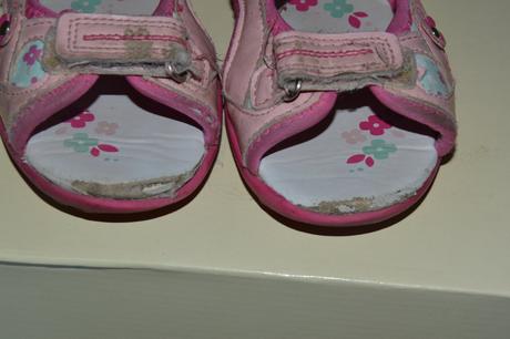 Letní sandálky pro holčičku, f&f,25