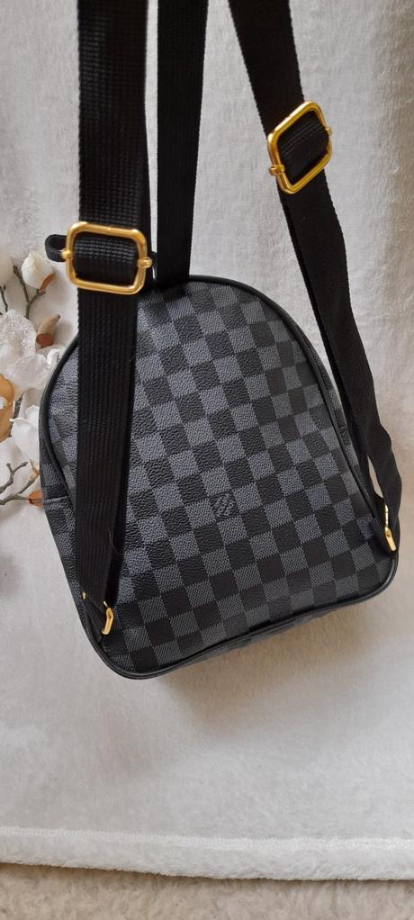 Černo-šedý stylový mini batůžek,