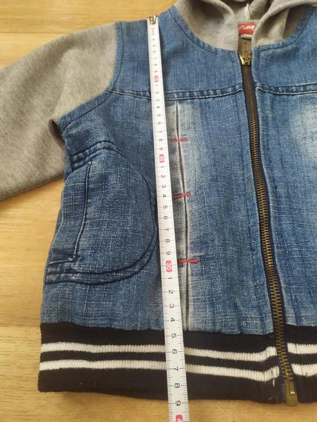 Džínová bunda, 104