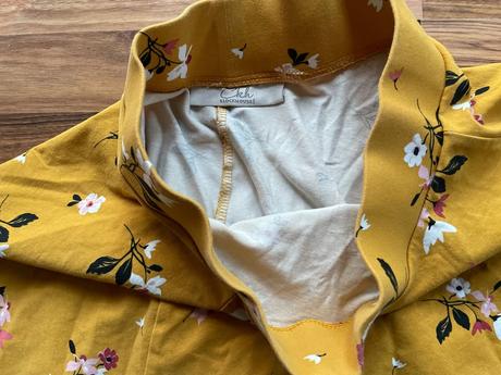 Nová žlutá široká sukně s kvítky, vel xs, clockhou, clockhouse,xs