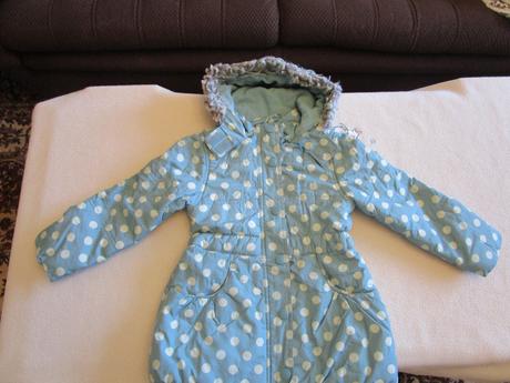 Pěkná dívčí delší zimní bunda s kapucí, zn. millie, 110