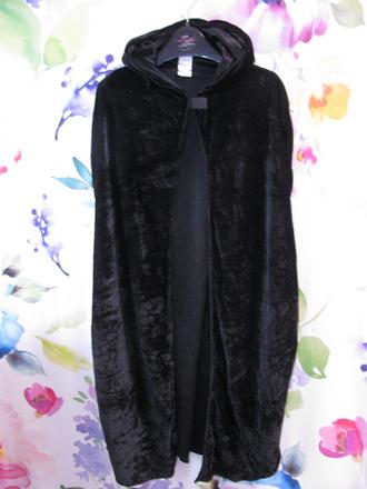 Karnevalový černý plášť s kapucí-upír, kouzelník, 