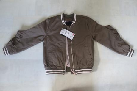 Khaki bunda s volánky, reserved,116