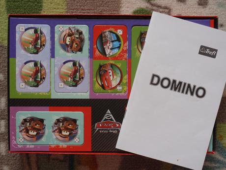 Společenská hra-deskovka domino auta-cars 2., 