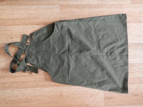 Dívčí laclové šaty, 40