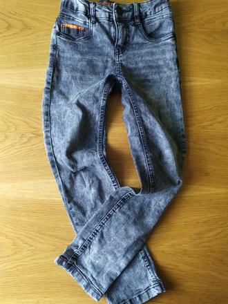 Šedé džíny, chapter young,122