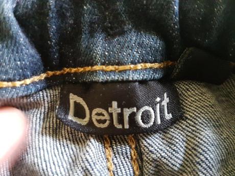 Dívčí úzké džíny na hubenou holcicku, 110