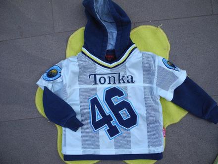 Mikina s kapucí, 104