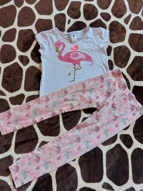 Komplet s plameňákem, c&a,116