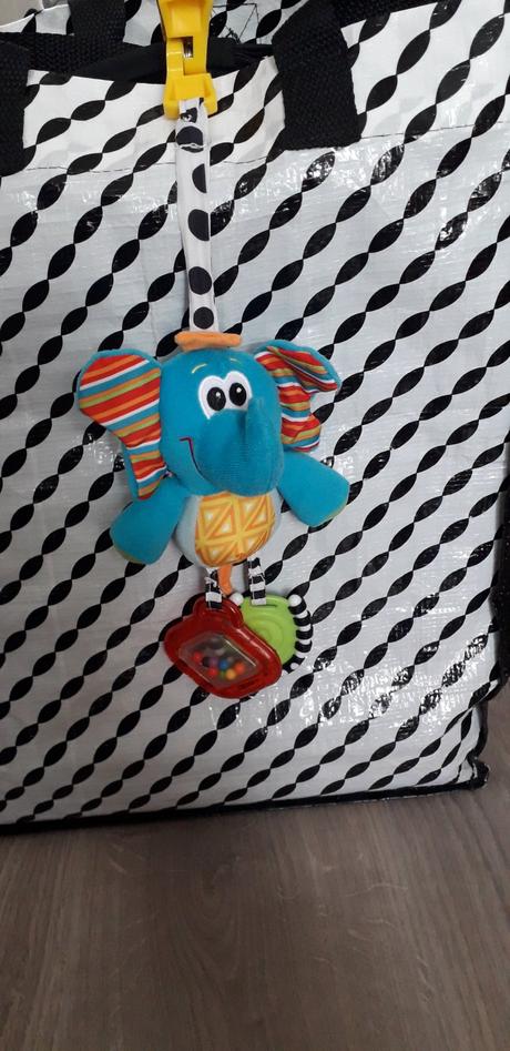 1475 - závěsný slon playgro,