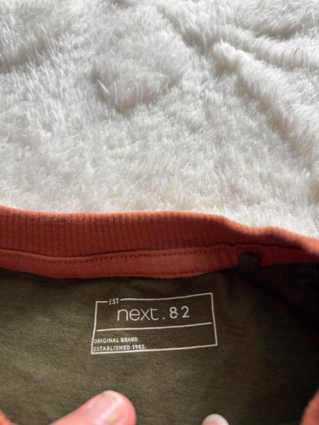 Triko khaki  zn. next - v. 8 let, next,128