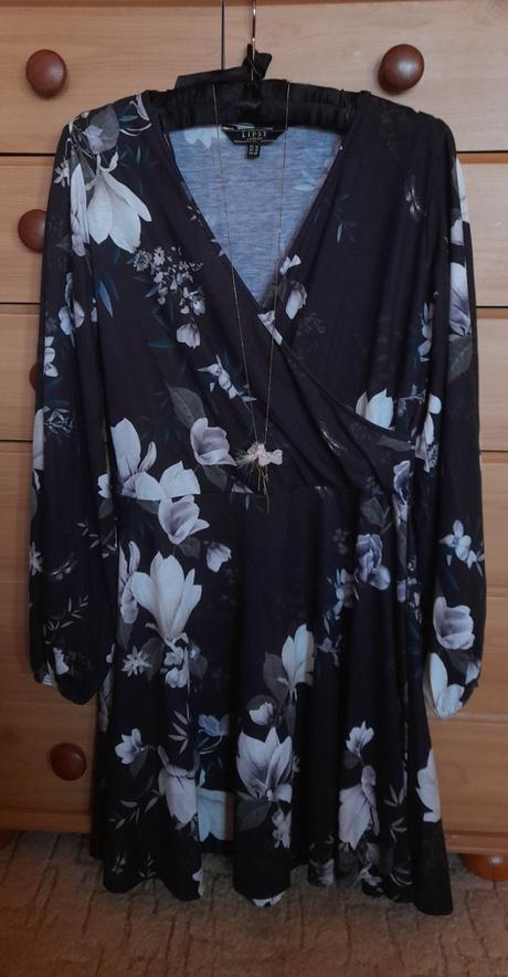 Lipsy květované šaty s dlouhými rukávy, lipsy london,42