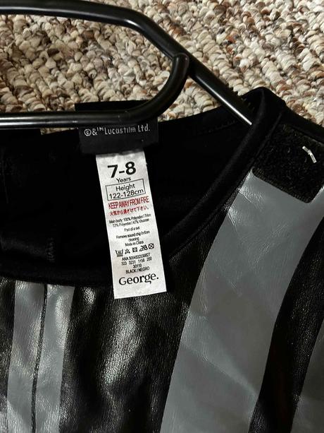 Prodám dětský kostým star wars 122-128,