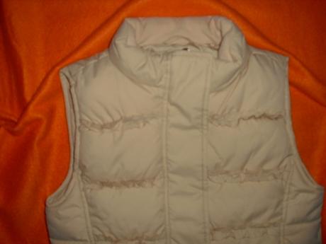 Luxusní zimní prošívaná vesta s volánkama, gap,134