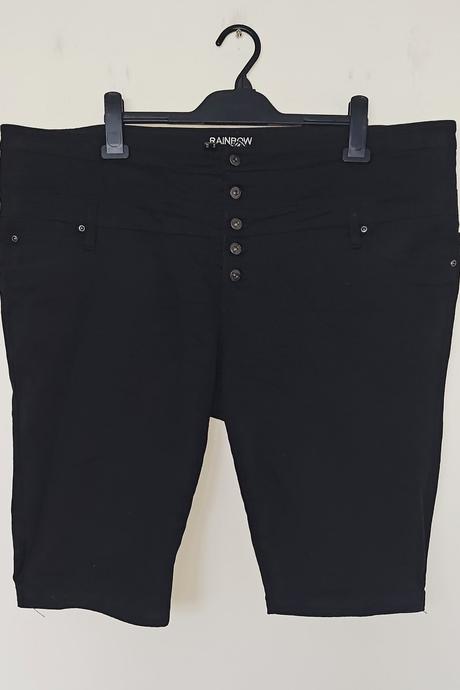 Kraťasy, bonprix,48
