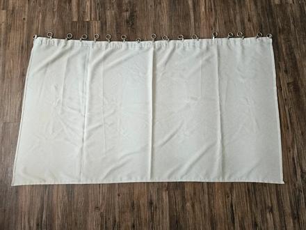 Béžový závěs 148x84 cm na kovových kroužcích, 