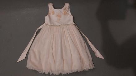 Slavnostní šaty, 116