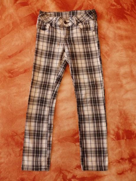 Pěkné černobílé kalhoty, h&m,134
