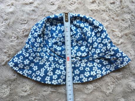 Letní klobouček, 68