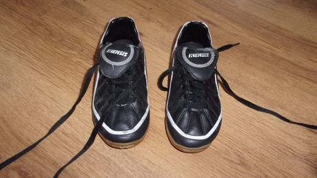 Sálovky zn. kensis, vel. 31, 31