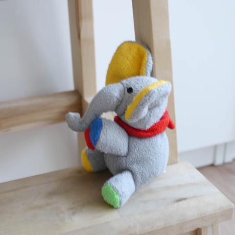 Chrastici male plysove slune,