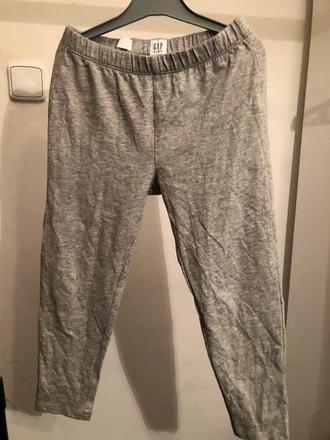 Šedé dívčí legíny, 140