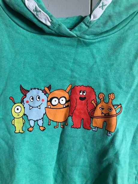 Zelená mikina se strašidýlky, 110