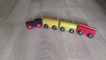 Dřevěný vláček,