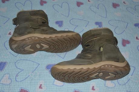 35 khaki zimní boty dzo vysoké sucháče kožíšek, 35