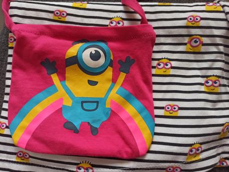 Šaty s mimoněm + kabelka, c&a,134