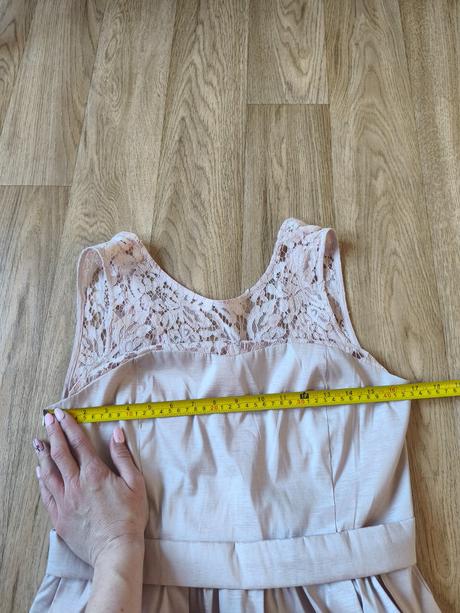 Sváteční šaty s krajkou, amisu,m