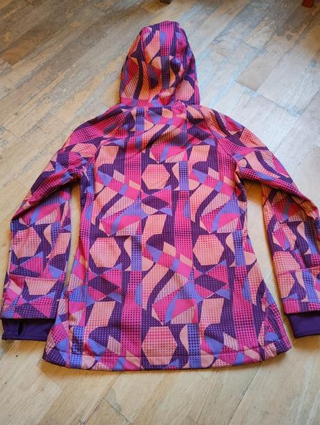 Softshellová bunda vel 152, okay,152