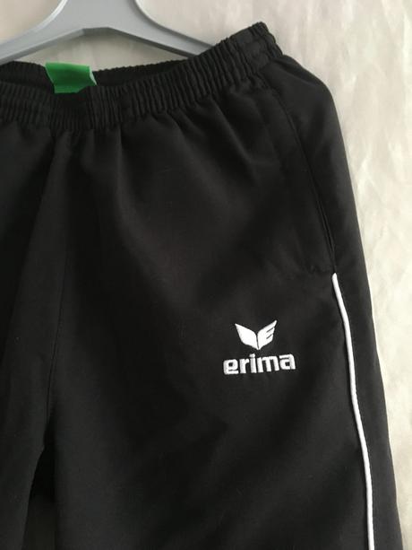 Vel. 146 černé sportovní kalhoty s podšívkou, 146